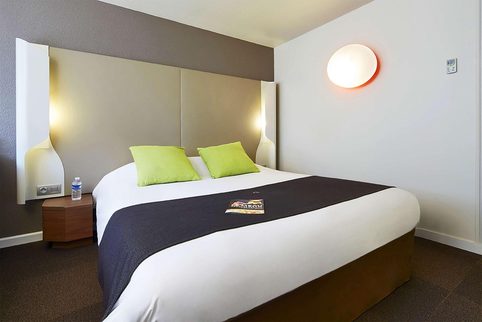 Campanile Tours Sud - Chambray-Les-Tours Hotel Bagian luar foto