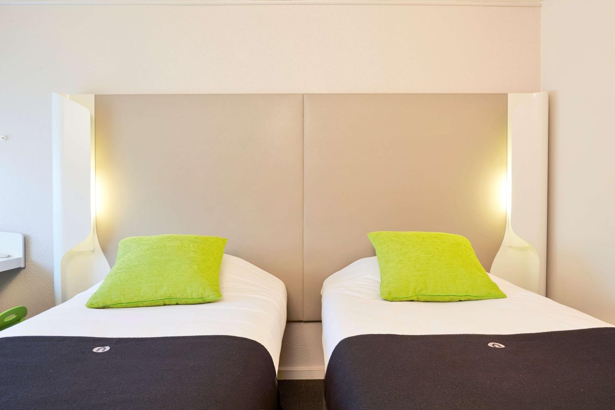Campanile Tours Sud - Chambray-Les-Tours Hotel Bagian luar foto