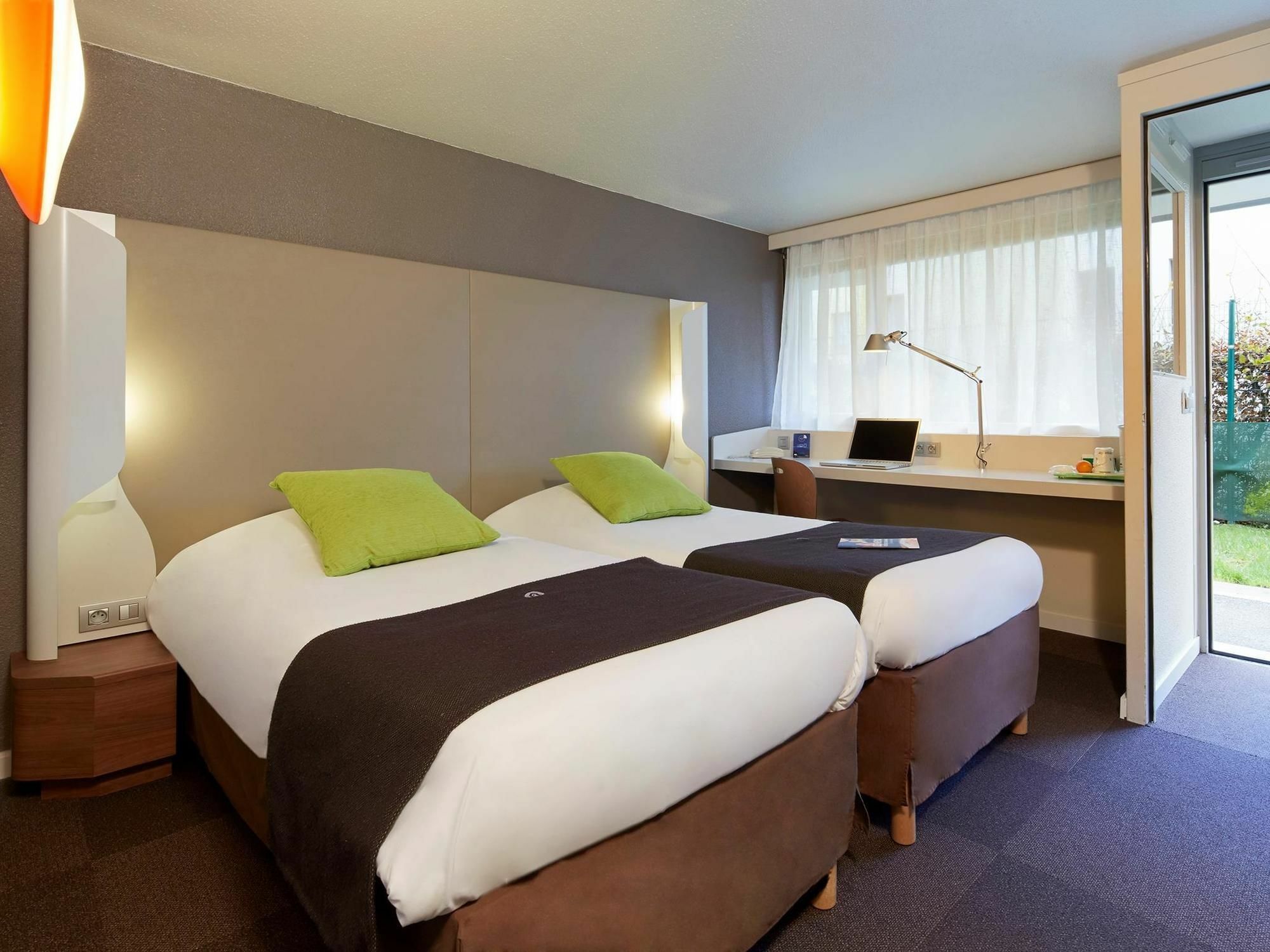 Campanile Tours Sud - Chambray-Les-Tours Hotel Bagian luar foto